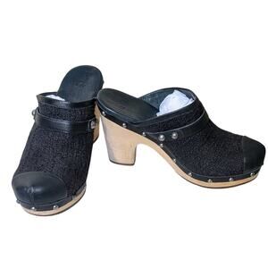 UGG 100490 Women's Leather & Wool Black Clogs Shoes Wood Mules Sz 8 US